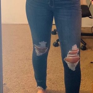 Hollister jeans size 3